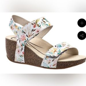 ABEO UNA Neutral - Wedge Sandals size: 8